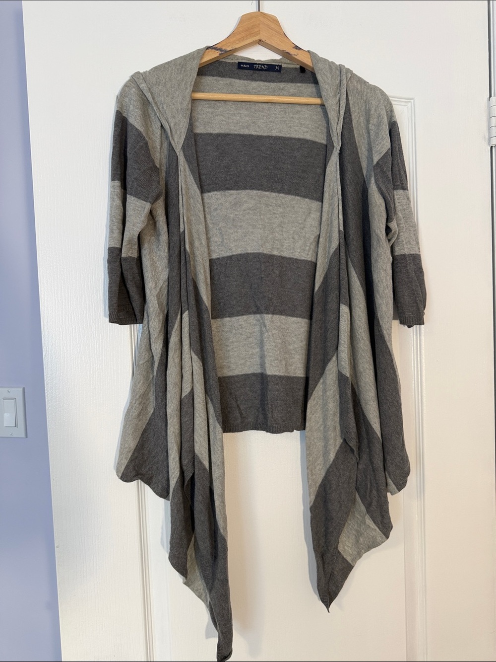 H&O Gray & Light Gray Striped Hooded Draped Cardigan size M